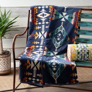 Pendleton gorgeous Diamond Peak Spa Towel NWT size 40x70 Big; Soft & Beautiful